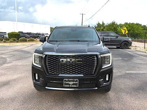 Used 2023 GMC Yukon Denali Ultimate AWD/4WD image 2