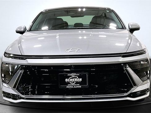 Used 2025 Hyundai Sonata Limited image 3