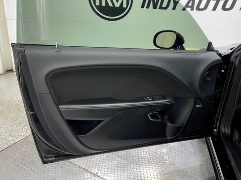 Used 2020 Dodge Challenger SRT Hellcat RWD image 13