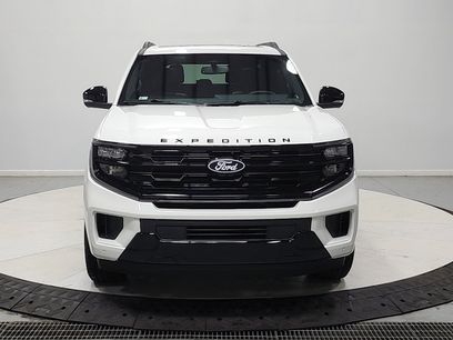 New 2027 Ford Expedition Max Platinum w/ Stealth Appearance Package