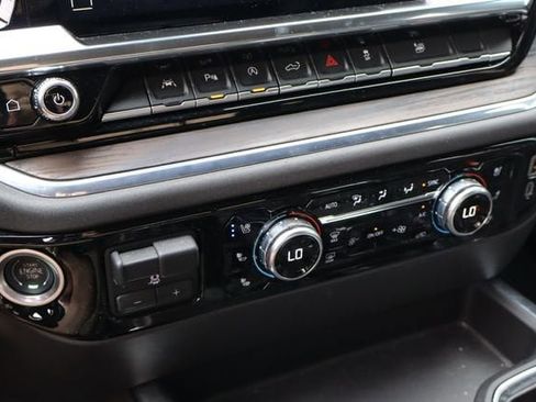 Used 2024 GMC Sierra 1500 SLT RWD image 25