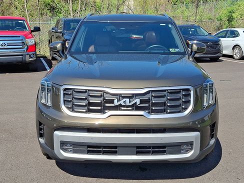 Used 2024 Kia Telluride SX Prestige AWD/4WD image 2