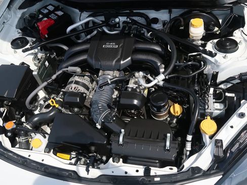 Used 2022 Toyota GR86 image 36