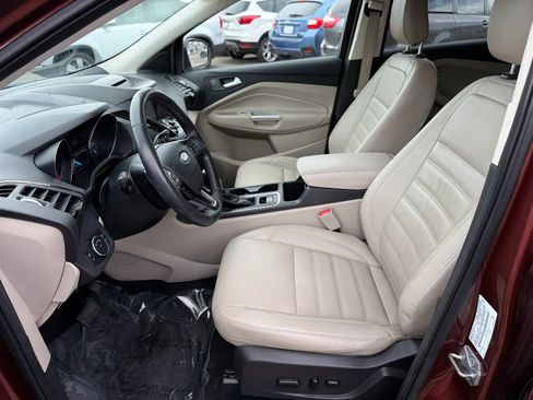 Used 2018 Ford Escape Titanium image 12