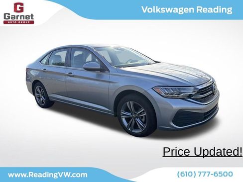Certified 2023 Volkswagen Jetta SE FWD image 7