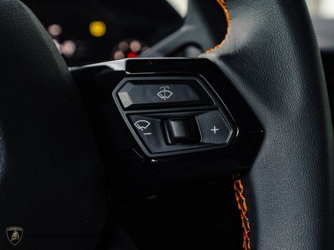 Used 2024 Lamborghini Huracan Sterrato image 17