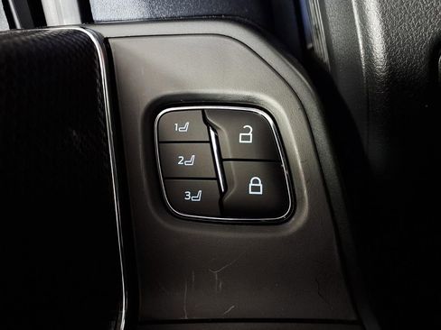 Used 2025 Ford F150 Raptor image 17