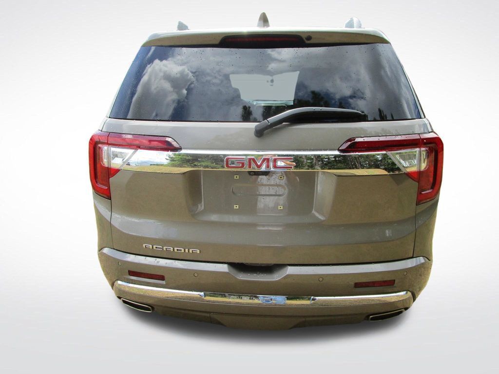 Used 2023 GMC Acadia Denali w/ Denali Ultimate Package FWD image 11