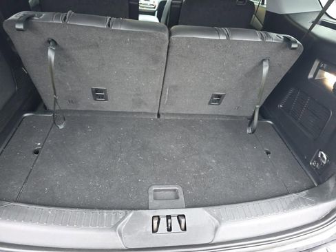 Used 2023 Ford Explorer XLT w/ Equipment Group 202A image 7