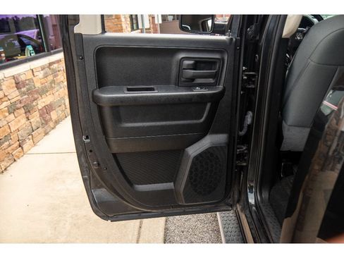 Used 2018 RAM 1500 Express w/ Express Value Package AWD/4WD image 16