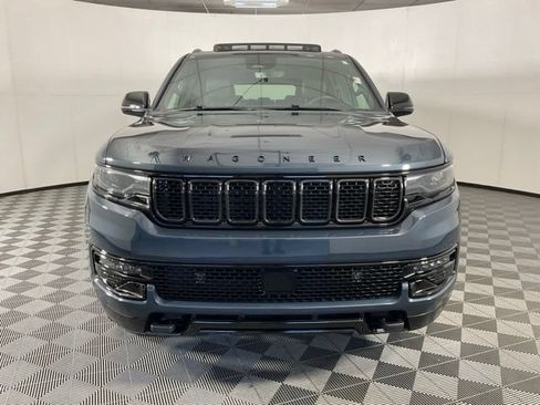 Used 2024 Jeep Wagoneer L Series II AWD/4WD image 2
