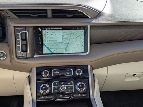 Used 2023 GMC Yukon XL Denali w/ Denali Reserve Package image 22