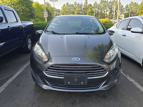 Used 2017 Ford Fiesta SE w/ Cold Weather Package FWD image 2