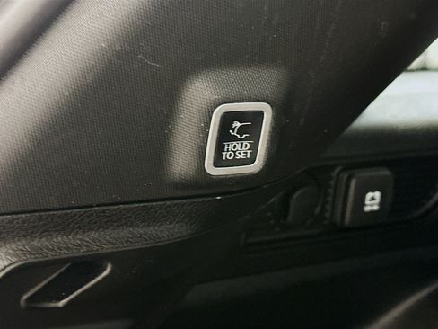 Used 2023 Jeep Grand Cherokee Altitude AWD/4WD image 31