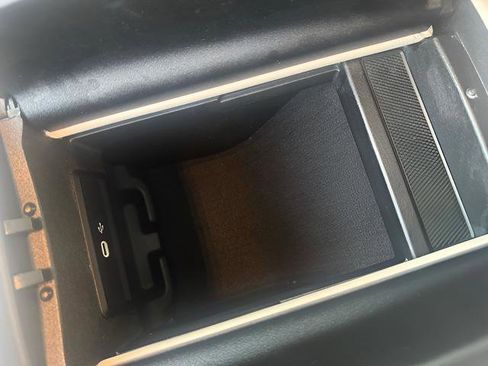 Used 2024 Mercedes-Benz GLE 350 4MATIC image 19