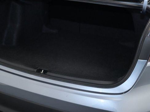 Used 2025 Toyota Corolla LE image 24