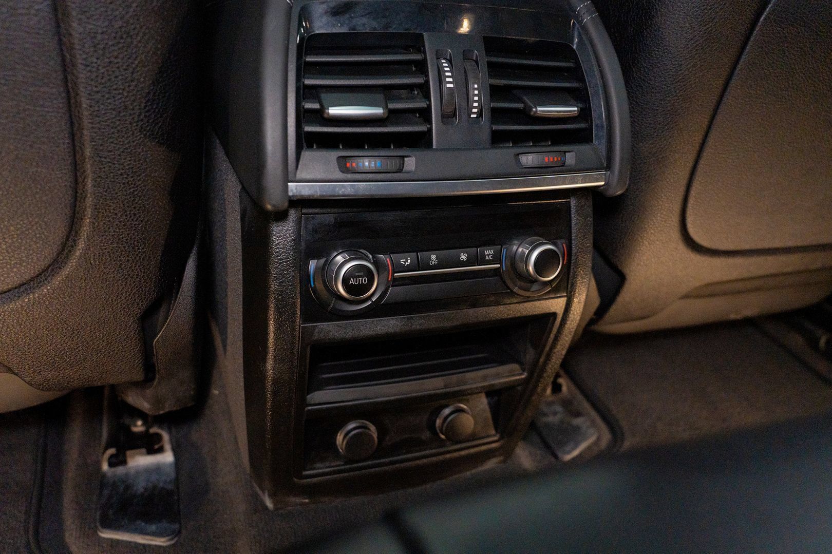 Used 2018 BMW X5 M AWD/4WD image 25