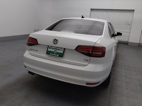 Used 2017 Volkswagen Jetta SE FWD image 7