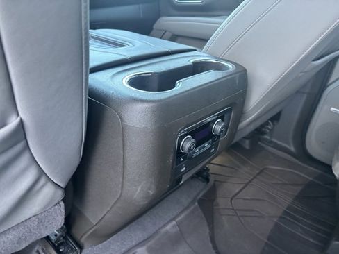 Certified 2024 Chevrolet Tahoe Z71 w/ Luxury Package image 33