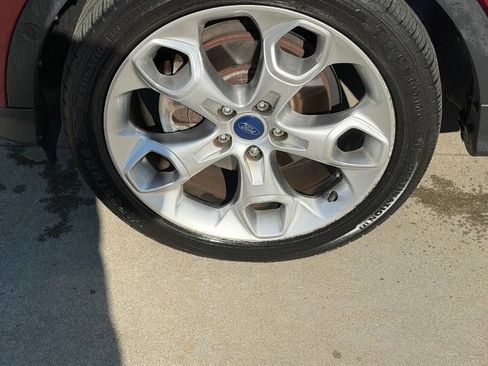 Used 2015 Ford Escape Titanium w/ Equipment Group 301A FWD image 9