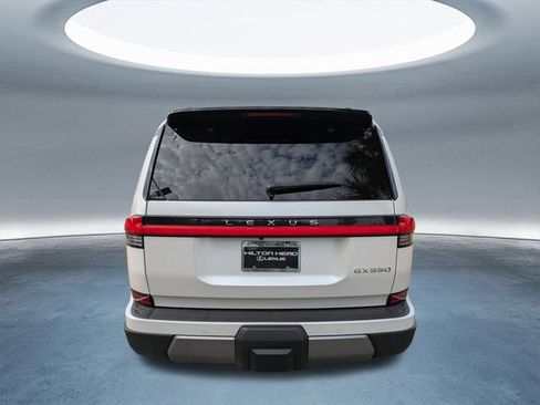 Used 2024 Lexus GX 550 image 5