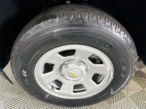 Used 2021 Chevrolet Colorado W/T w/ WT Convenience Package image 11