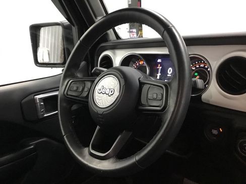Used 2021 Jeep Wrangler Unlimited Sport AWD/4WD image 31