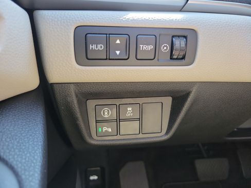 Used 2022 Honda Accord Touring image 28