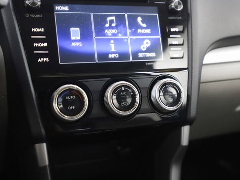 Used 2018 Subaru Forester 2.5i Premium w/ All-Weather Package image 22