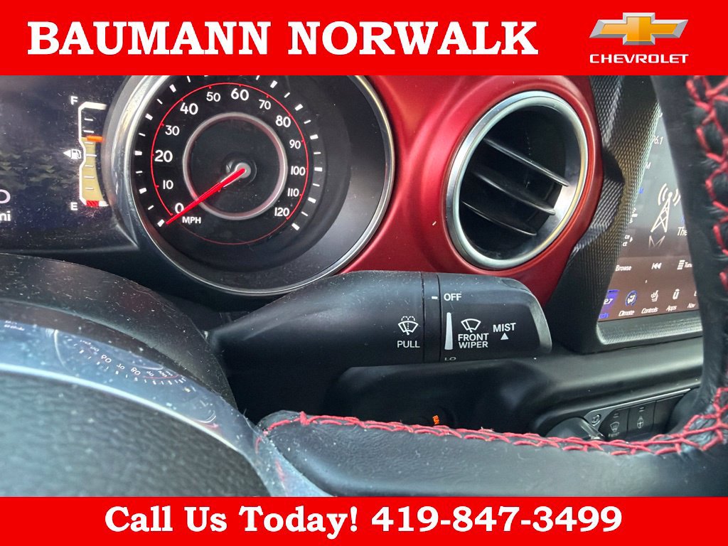 Used 2022 Jeep Gladiator Rubicon w/ Cold Weather Group AWD/4WD image 18