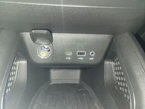 Certified 2023 Chevrolet TrailBlazer LT w/ Convenience Package image 18