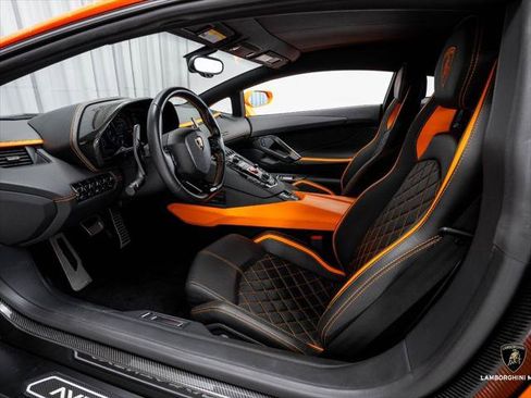 Used 2019 Lamborghini Aventador S AWD/4WD image 39
