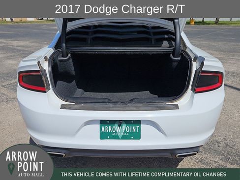 Used 2017 Dodge Charger R/T image 16