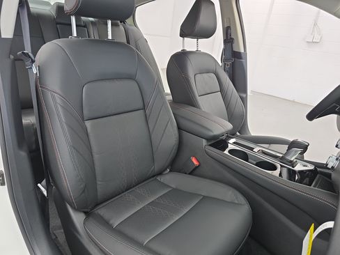 New 2025 Nissan Altima 2.5 SR w/ SR Premium Package image 10