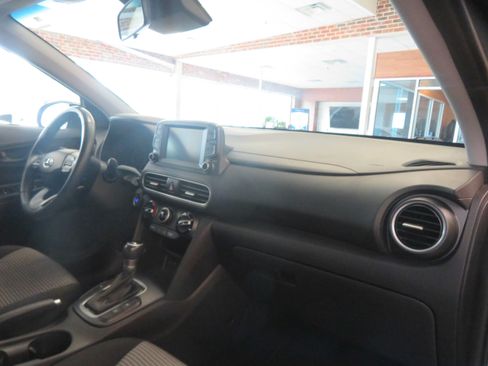 Used 2019 Hyundai Kona SEL FWD image 28