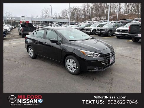 Used 2025 Nissan Versa S w/ Trunk Package FWD image 7