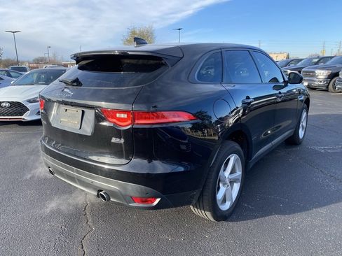 Used 2017 Jaguar F-PACE Premium image 9
