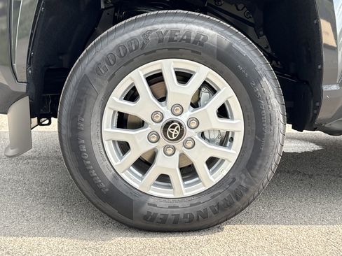 New 2025 Toyota Tacoma SR5 AWD/4WD image 38