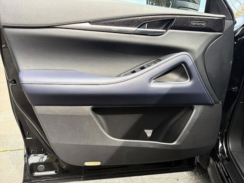 New 2026 INFINITI QX60 Sport image 9