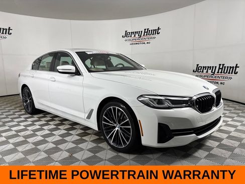 Used 2023 BMW 530i w/ Convenience Package RWD image 4