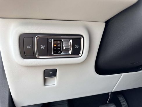 New 2026 Lincoln Nautilus Premier AWD/4WD image 32
