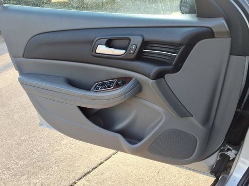 Used 2013 Chevrolet Malibu LT FWD image 16