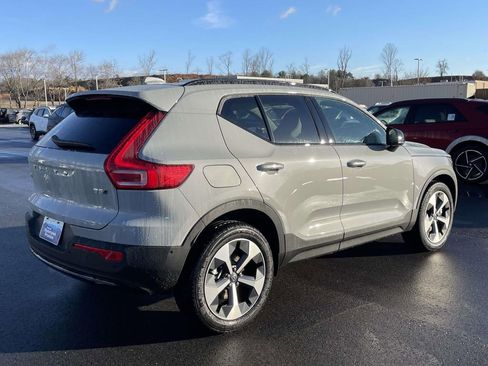 New 2026 Volvo XC40 B5 Plus w/ Protection Package Premier image 28