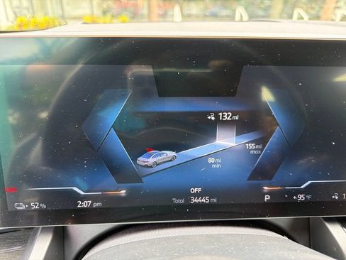 Used 2024 BMW i5 eDrive40i w/ M Sport Package RWD image 2