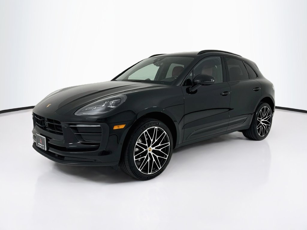 Certified 2023 Porsche Macan Turbo AWD/4WD image 1
