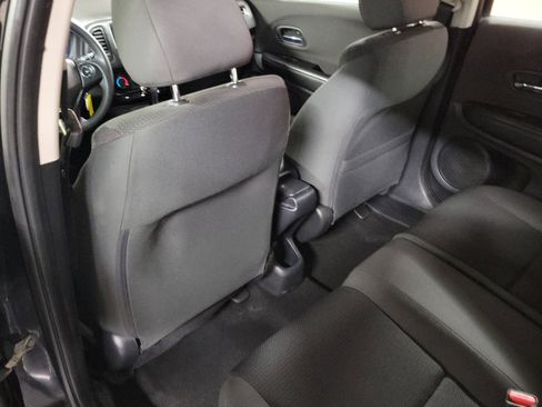 Used 2020 Honda HR-V LX image 14