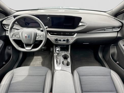 Used 2024 Buick Envista Preferred w/ Convenience I Package FWD image 19