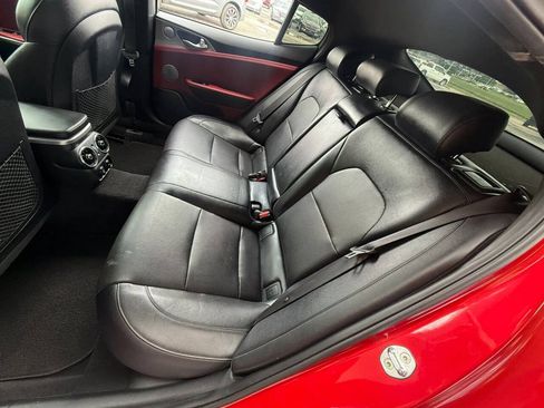 Used 2020 Kia Stinger GT1 AWD/4WD image 31