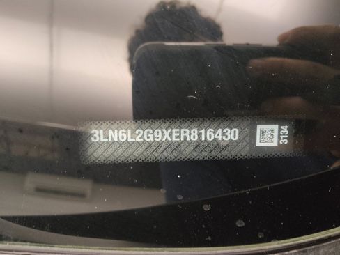 Used 2014 Lincoln MKZ FWD image 33