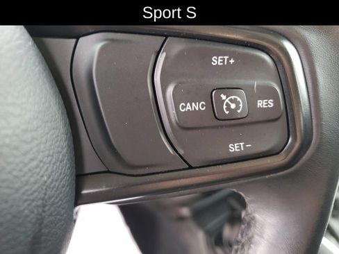 Used 2022 Jeep Wrangler Unlimited Sport AWD/4WD image 13